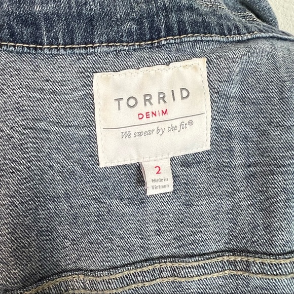 Torrid Distressed Denim Button Up Jean Vest 2 - Picture 5 of 5
